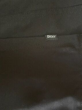 NWOT Men's lightweight 5 pocket ultimate stretch pants, slim fit. 
38x32
Black